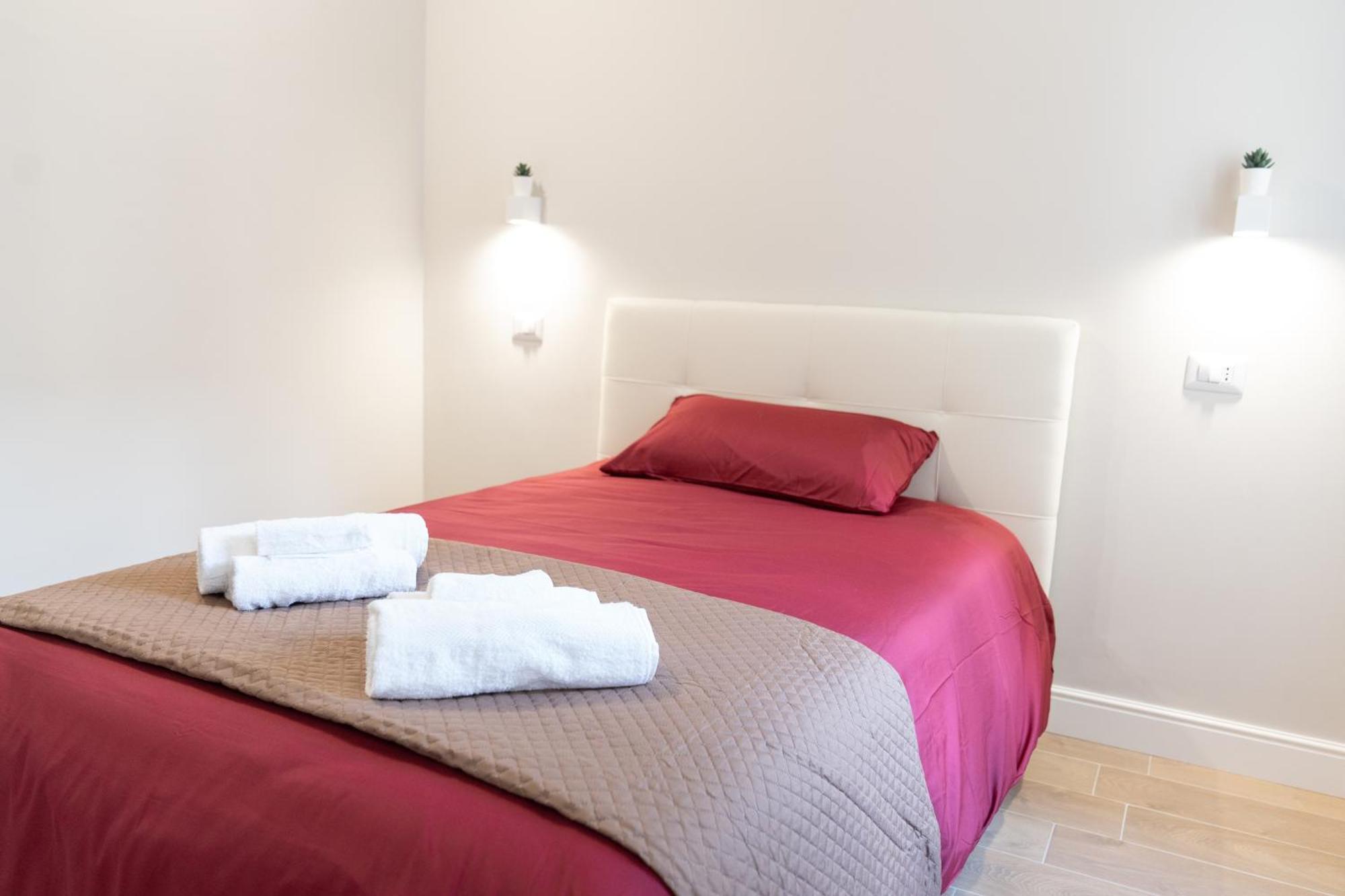 Casa Luna Nel Cuore Di Cagliari A 10 Minuti In Macchina Dalle Spiagge Piu Belle מראה חיצוני תמונה