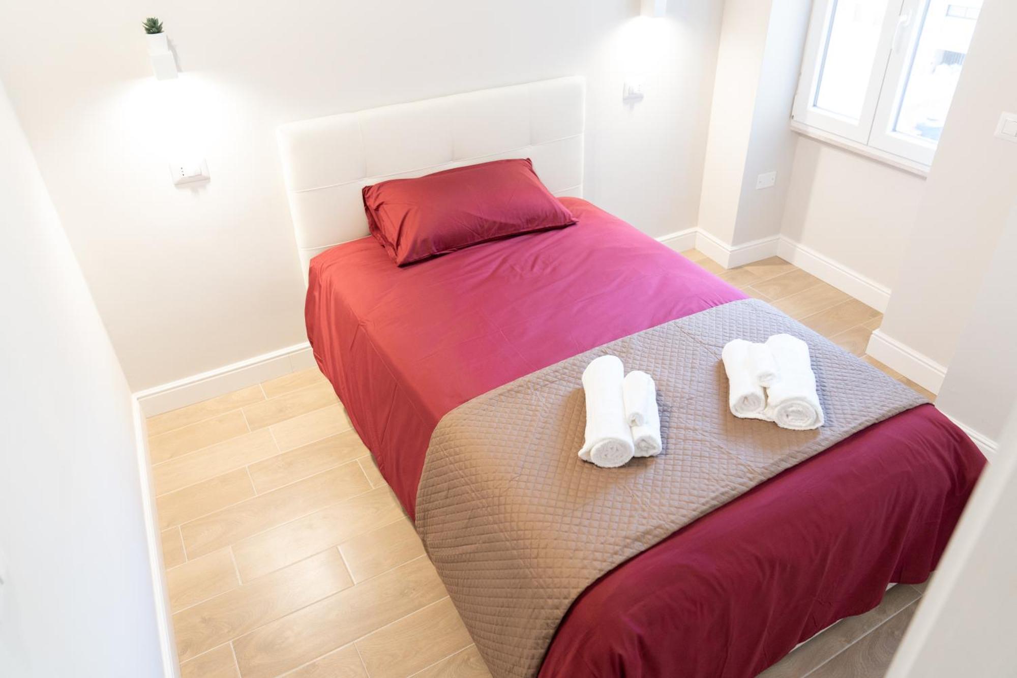 Casa Luna Nel Cuore Di Cagliari A 10 Minuti In Macchina Dalle Spiagge Piu Belle מראה חיצוני תמונה